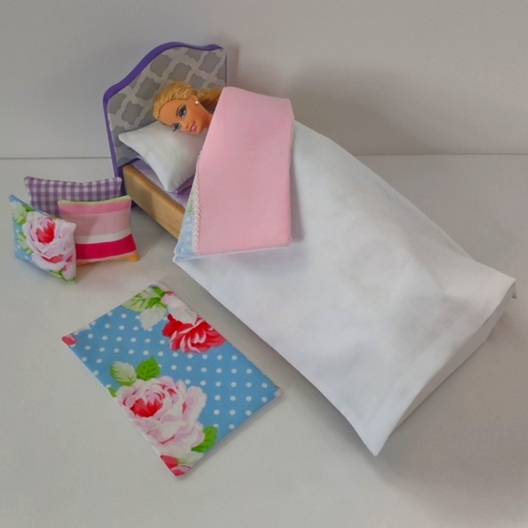 12 Inch Fashion Doll Bedding Set - Picture 5 of 5